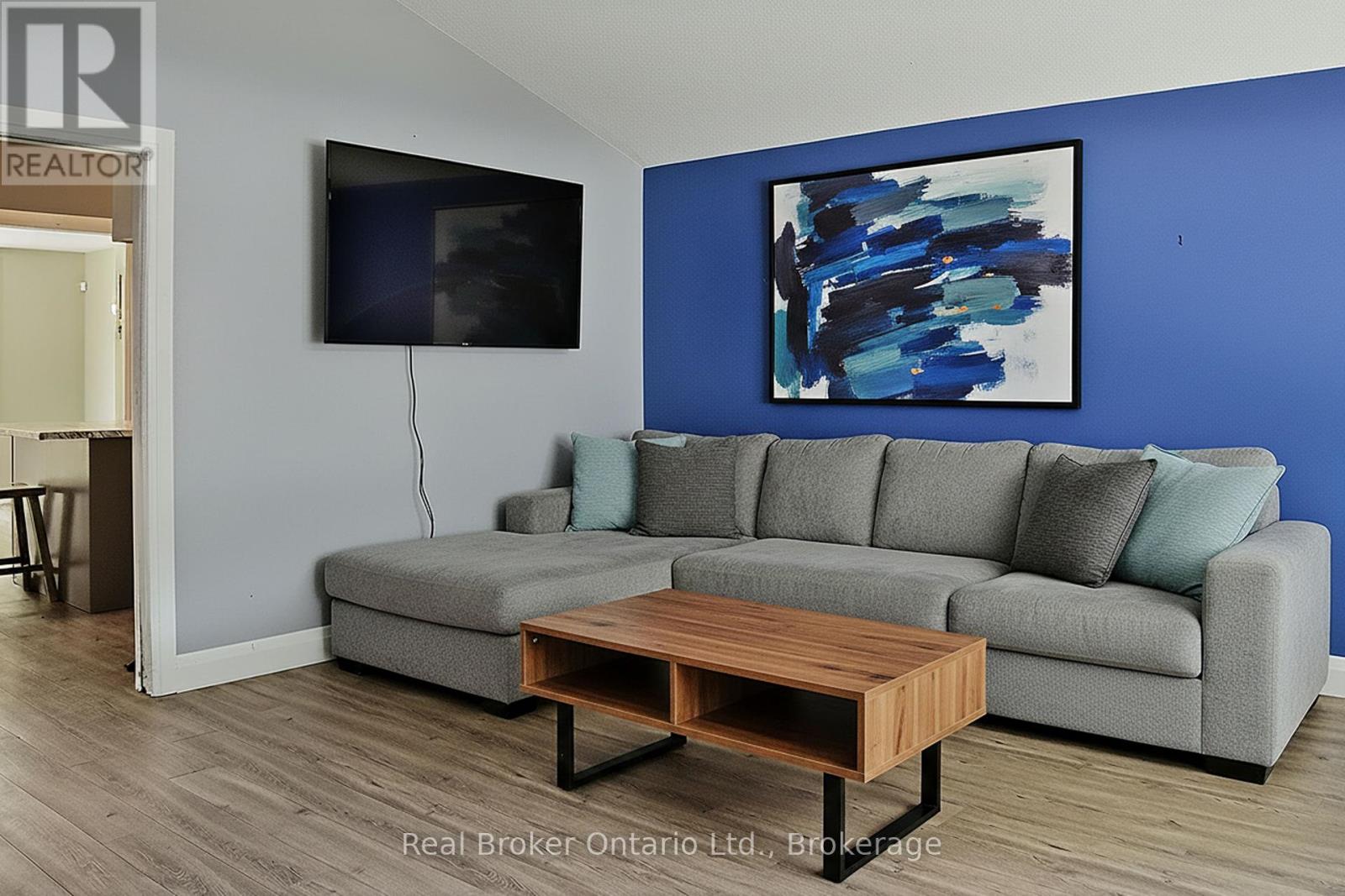 354 GODERICH STREET - 4