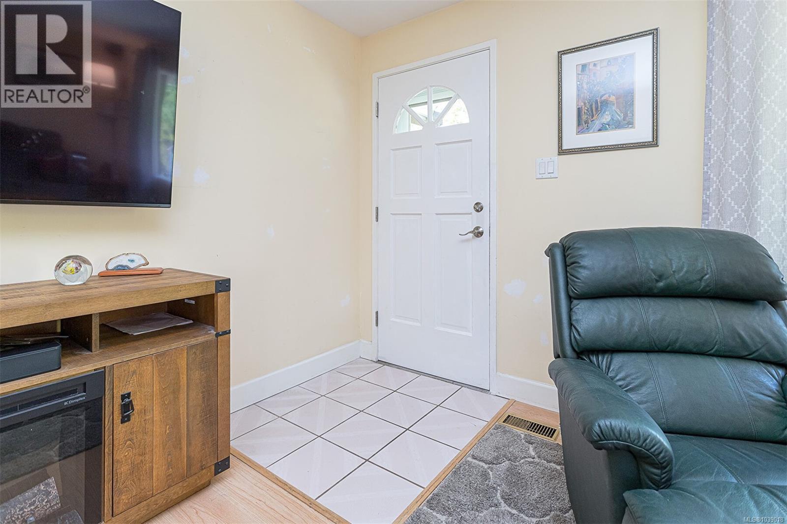 2331 Victor St - 4