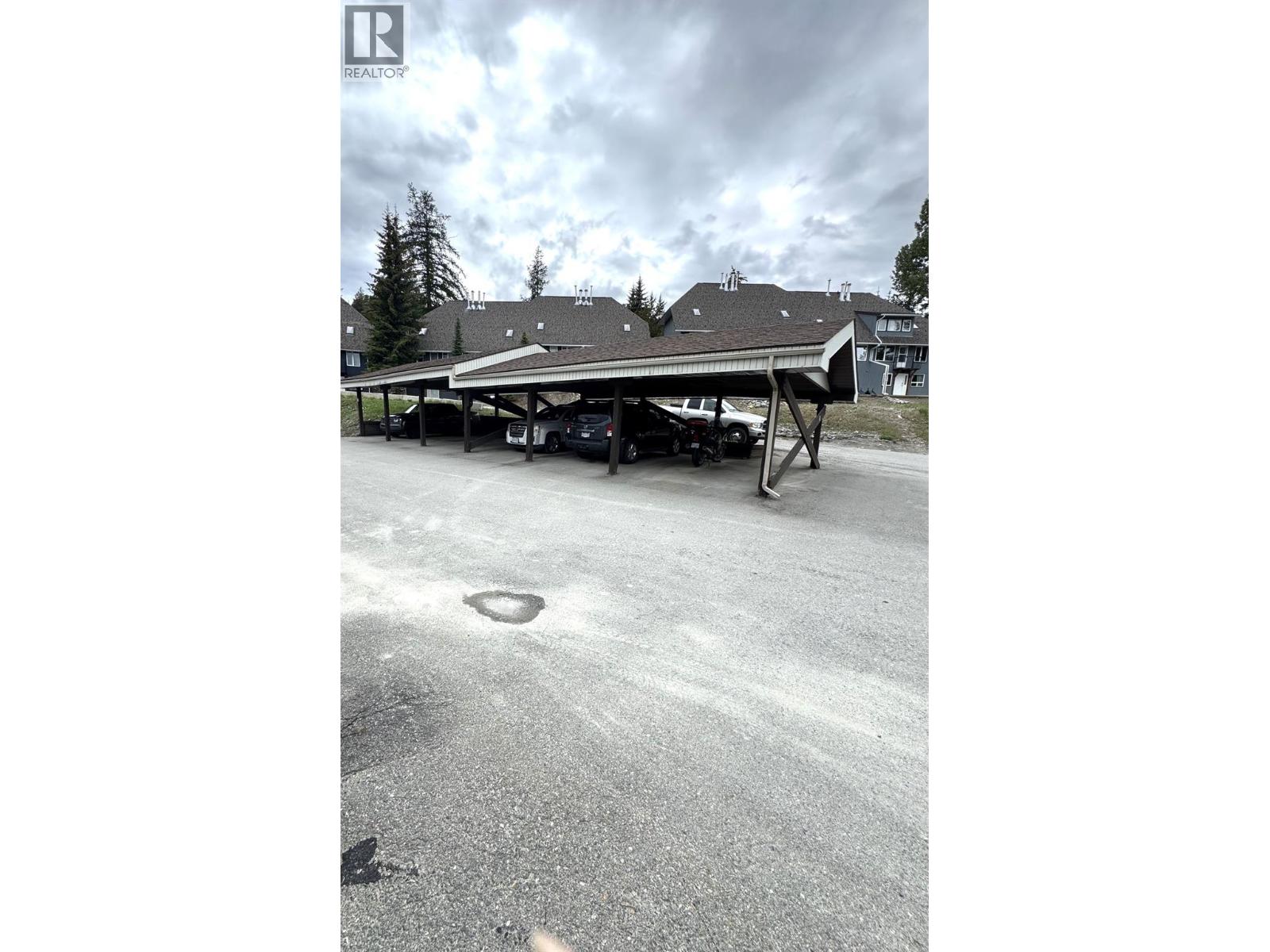 #1024 930 DOGWOOD Drive - 18