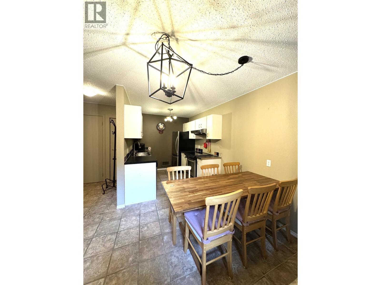 #1024 930 DOGWOOD Drive - 4