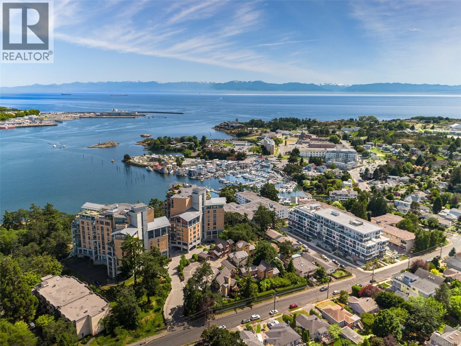 #3 849 Dunsmuir Rd - 35