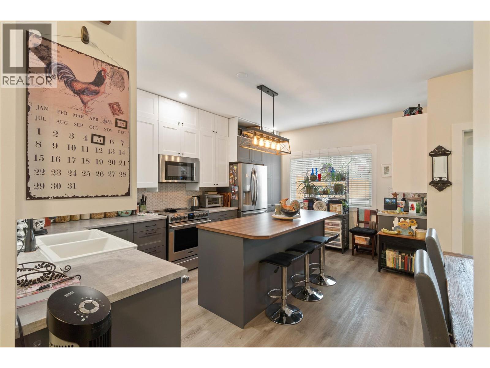 2363 Parkcrest Avenue - 21