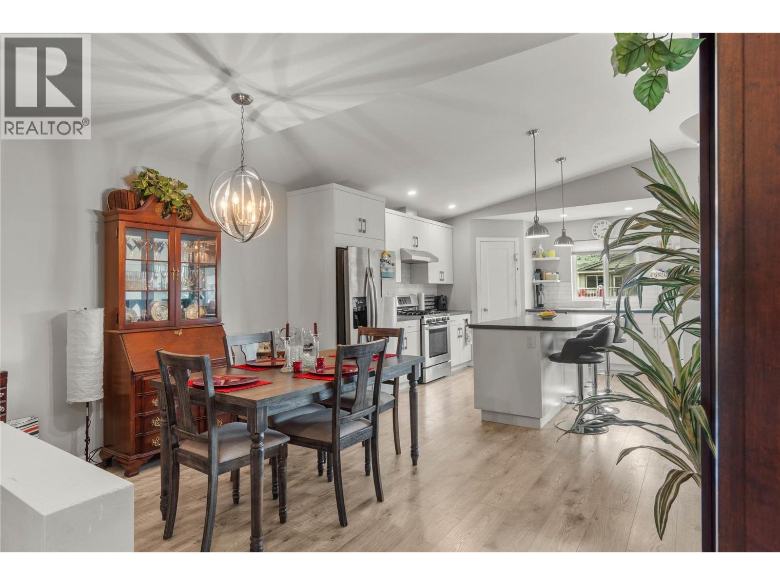 2363 Parkcrest Avenue - 14