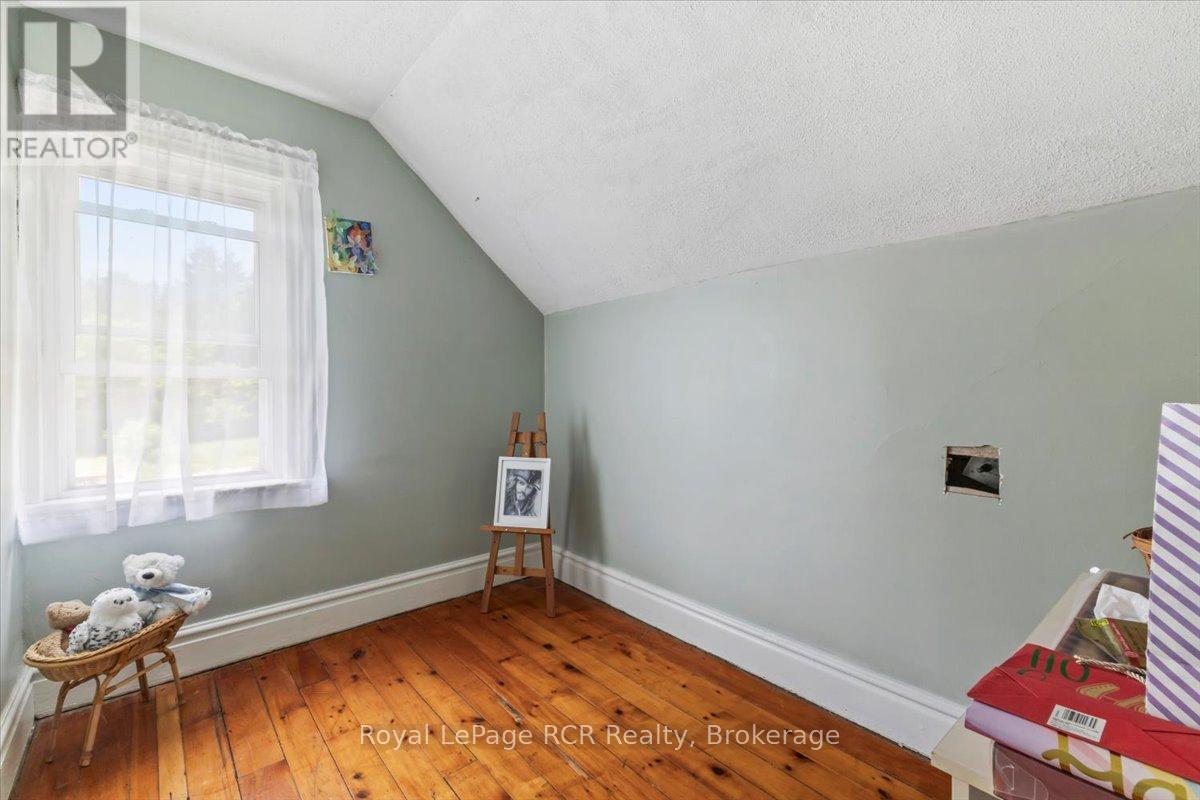 865 7TH AVENUE - 20