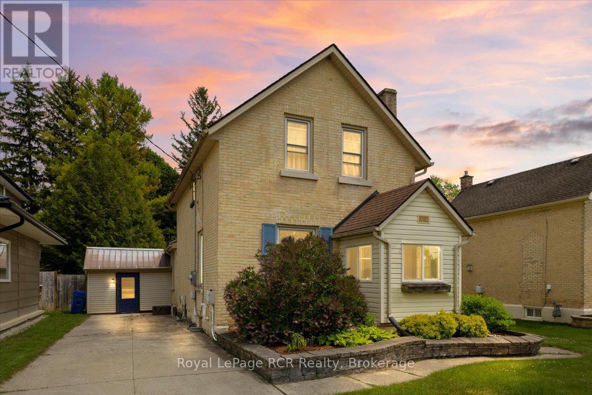 865 7TH AVENUE - 23