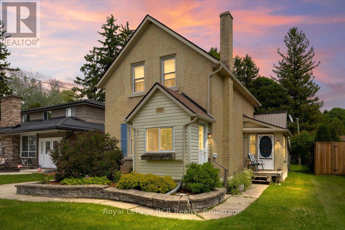 865 7TH AVENUE - 24