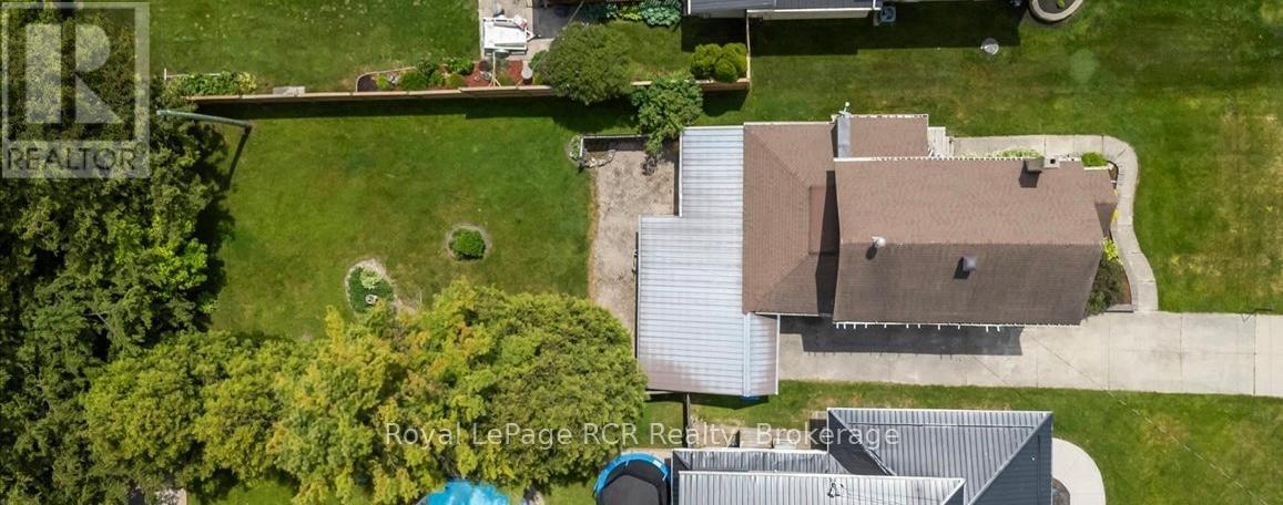 865 7TH AVENUE - 27