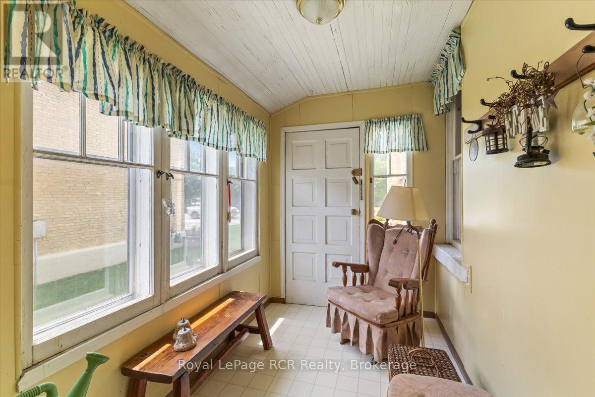 865 7TH AVENUE - 6