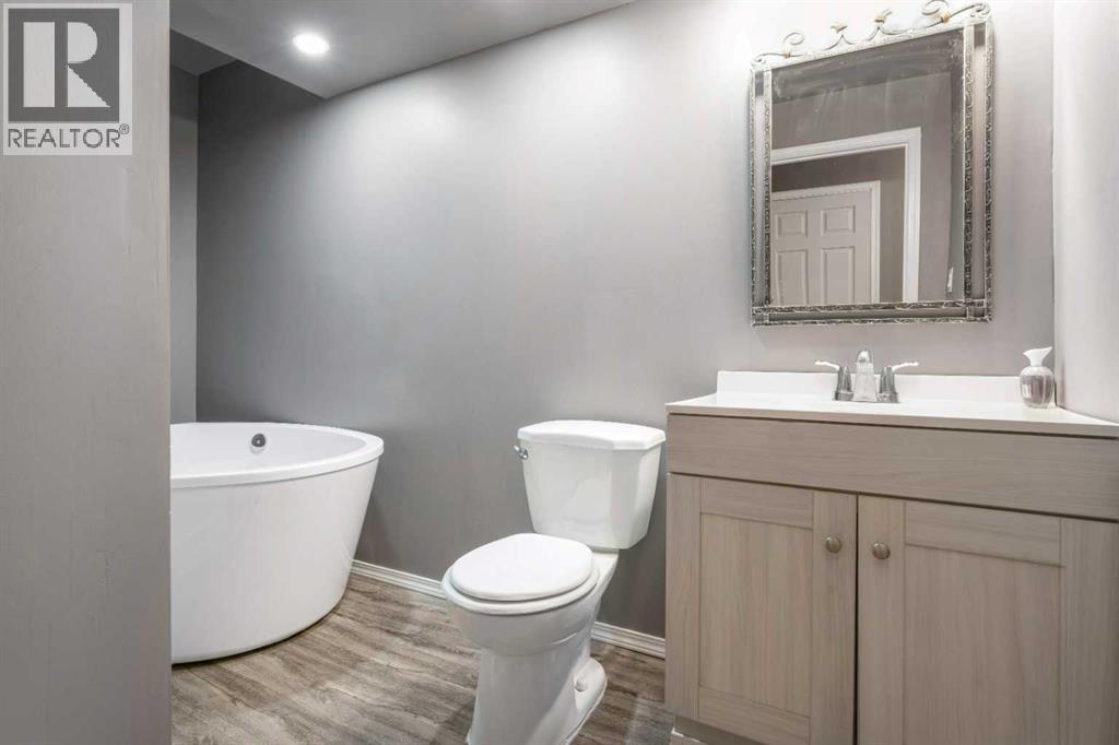 32 Legend Court, Sylvan Lake