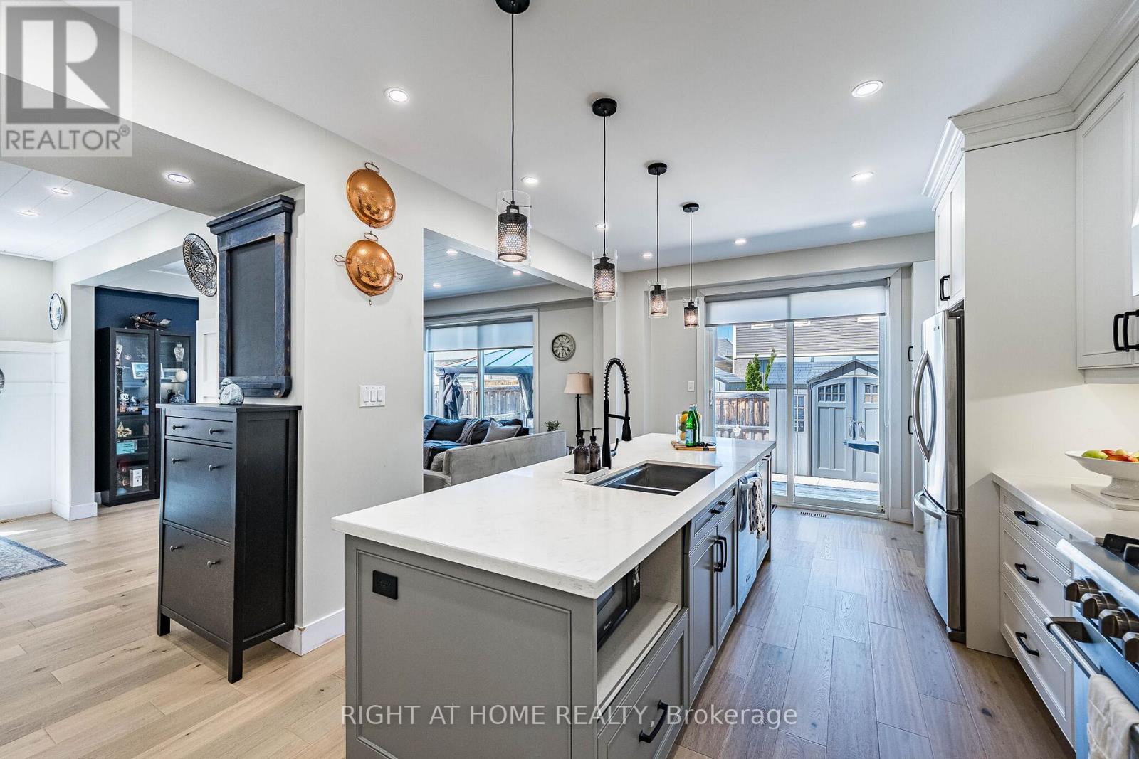 985 SEIVERT PLACE - 15