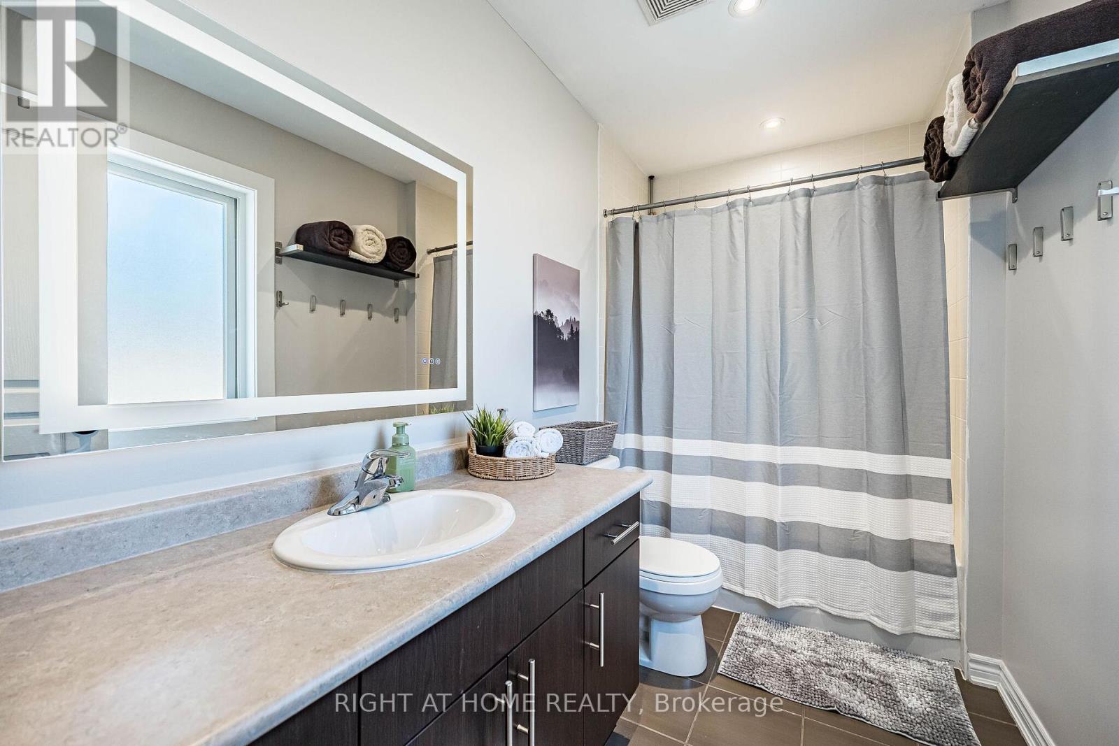 985 SEIVERT PLACE - 31