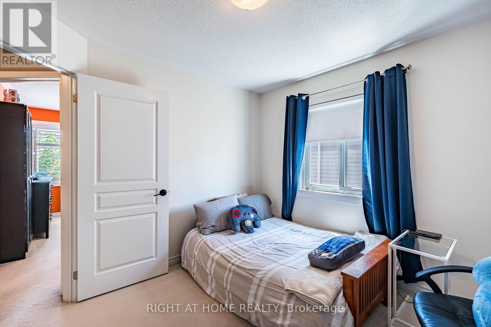 985 SEIVERT PLACE - 34