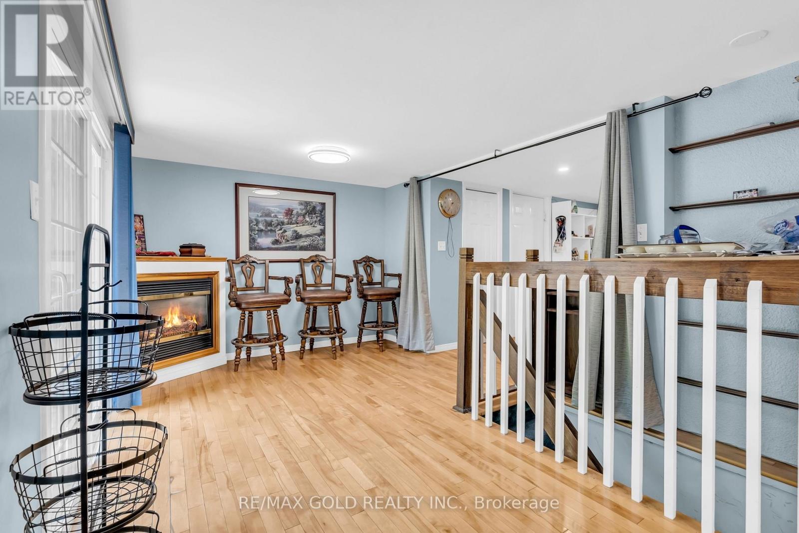 1356 OAK LANE - 26