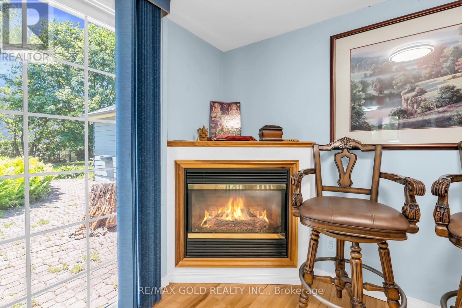 1356 OAK LANE - 28