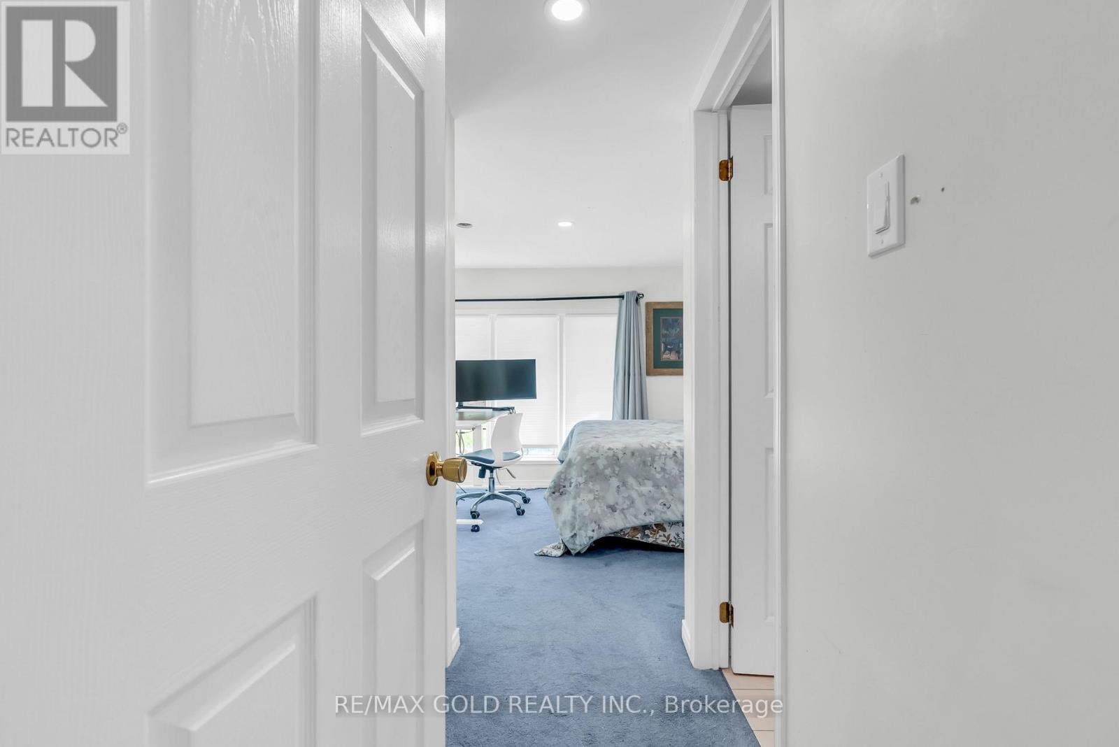 1356 OAK LANE - 30