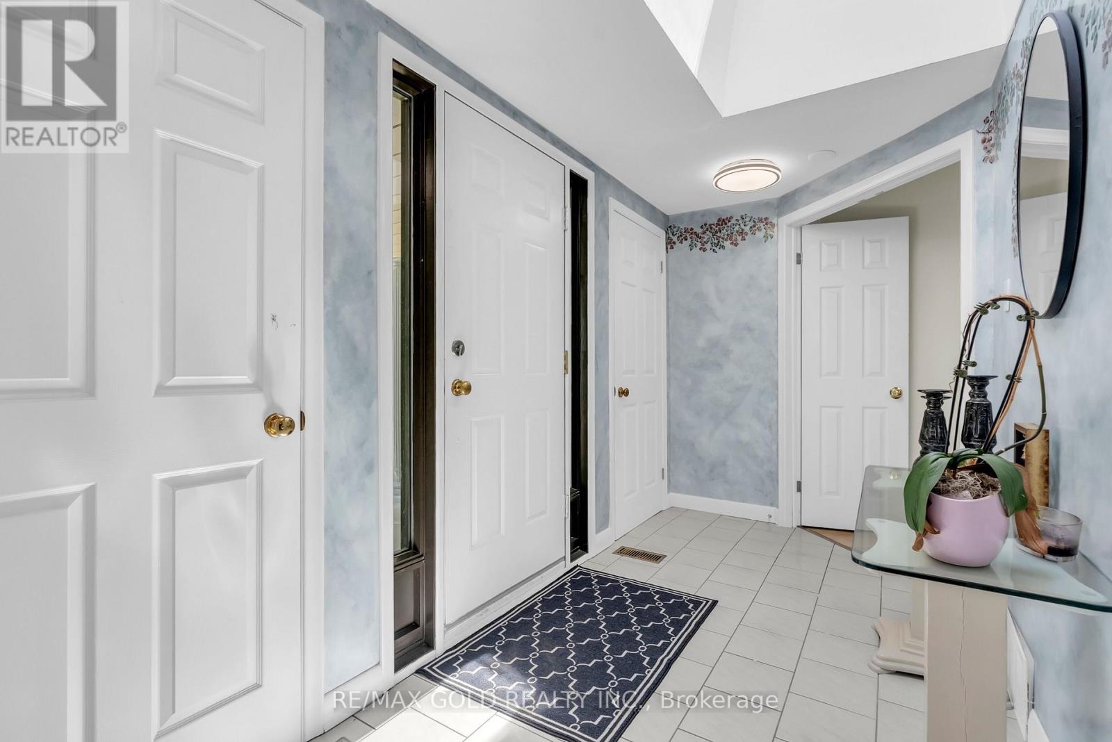 1356 OAK LANE - 6