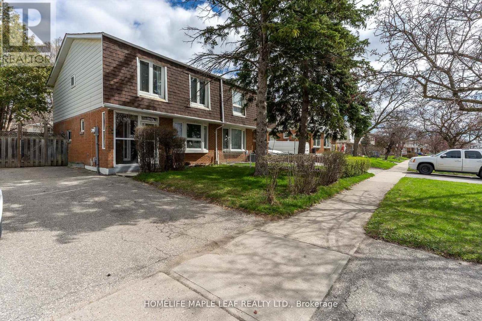 148 HANSEN ROAD N - 2