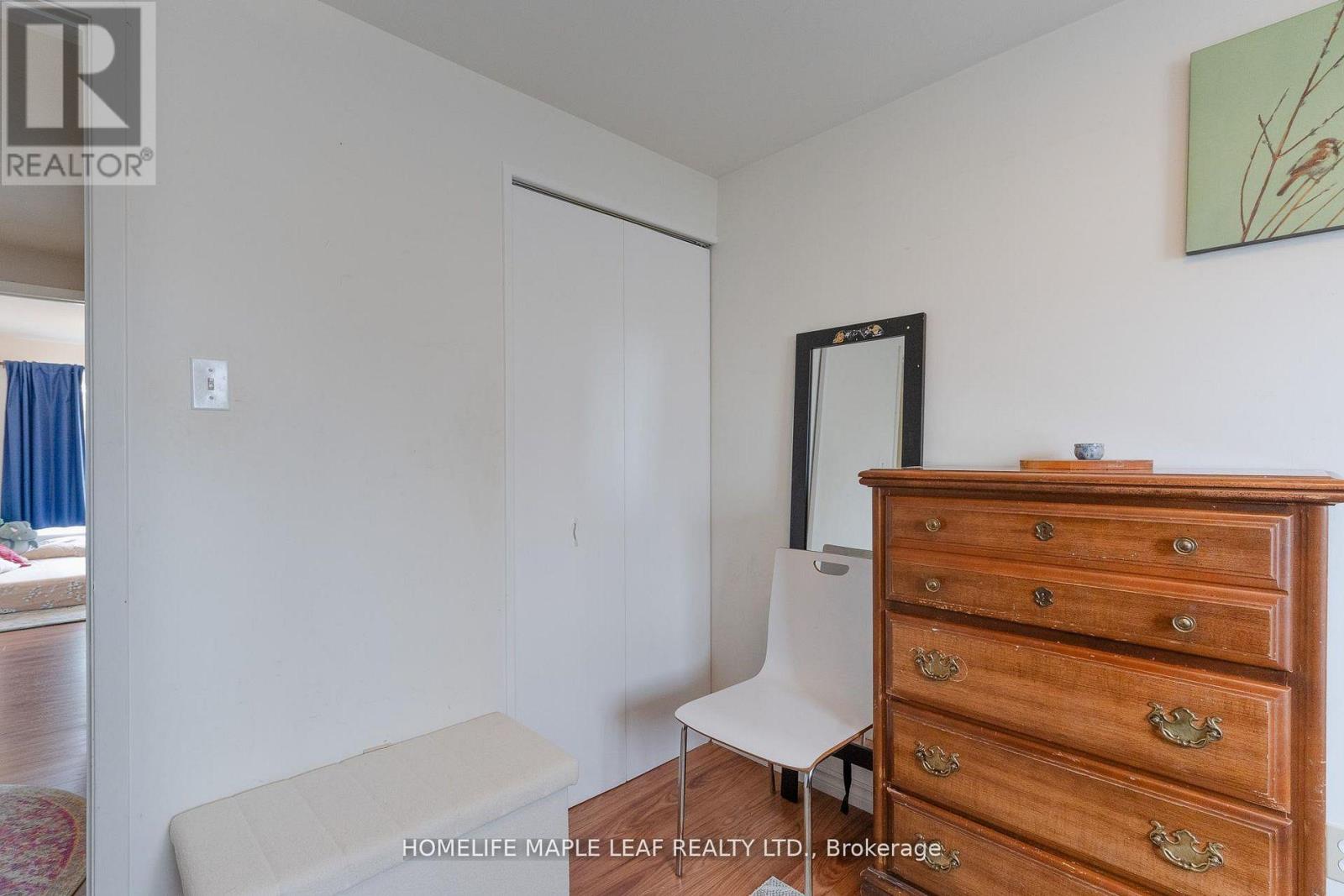 148 HANSEN ROAD N - 26