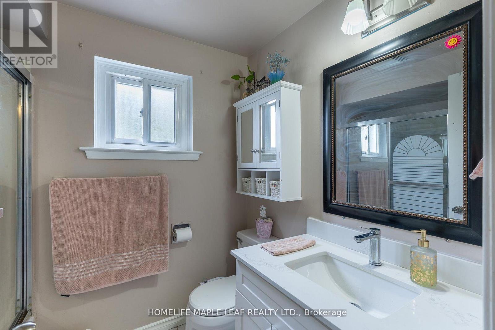 148 HANSEN ROAD N - 29