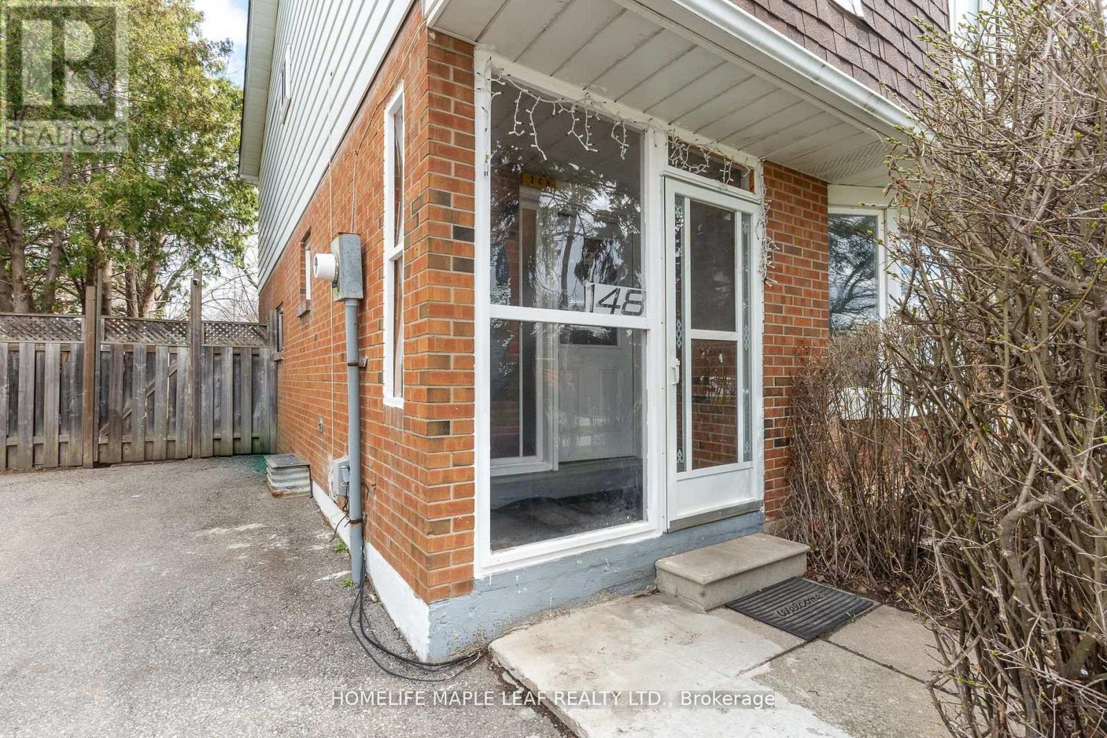 148 HANSEN ROAD N - 4