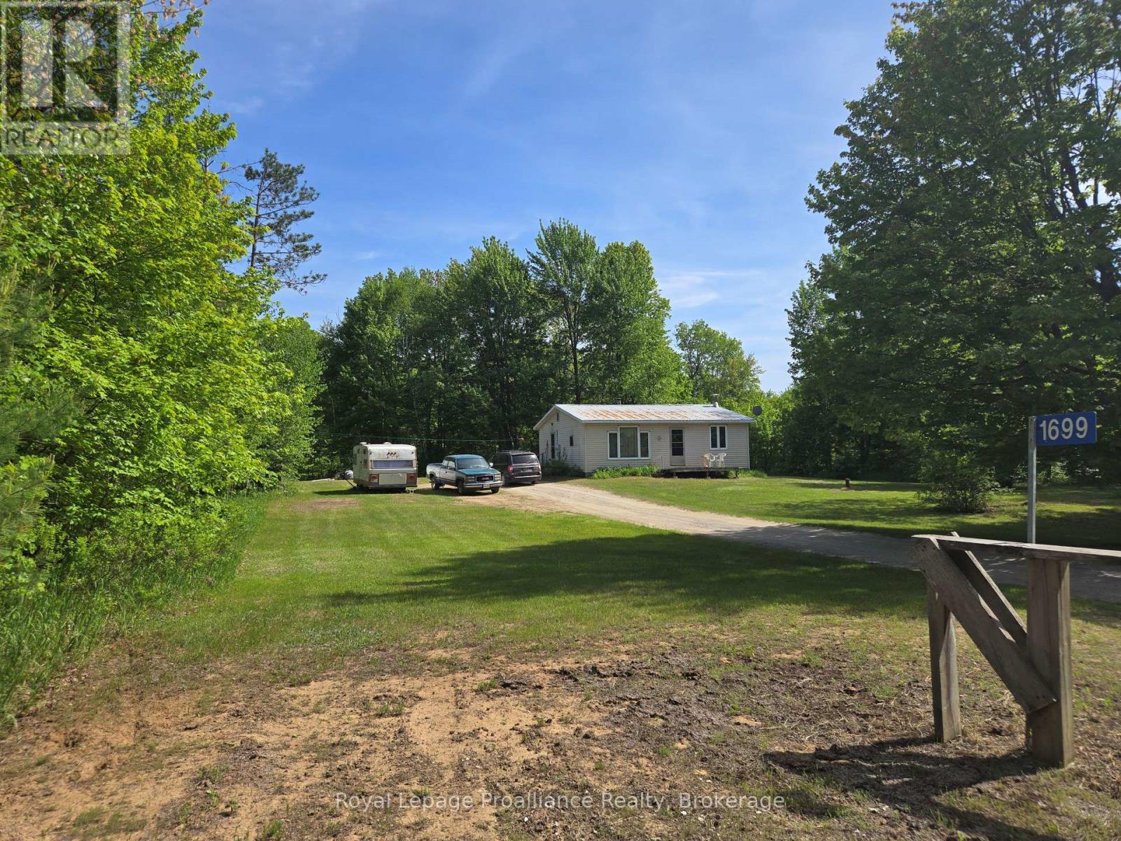 1699 BORDENWOOD ROAD - 1