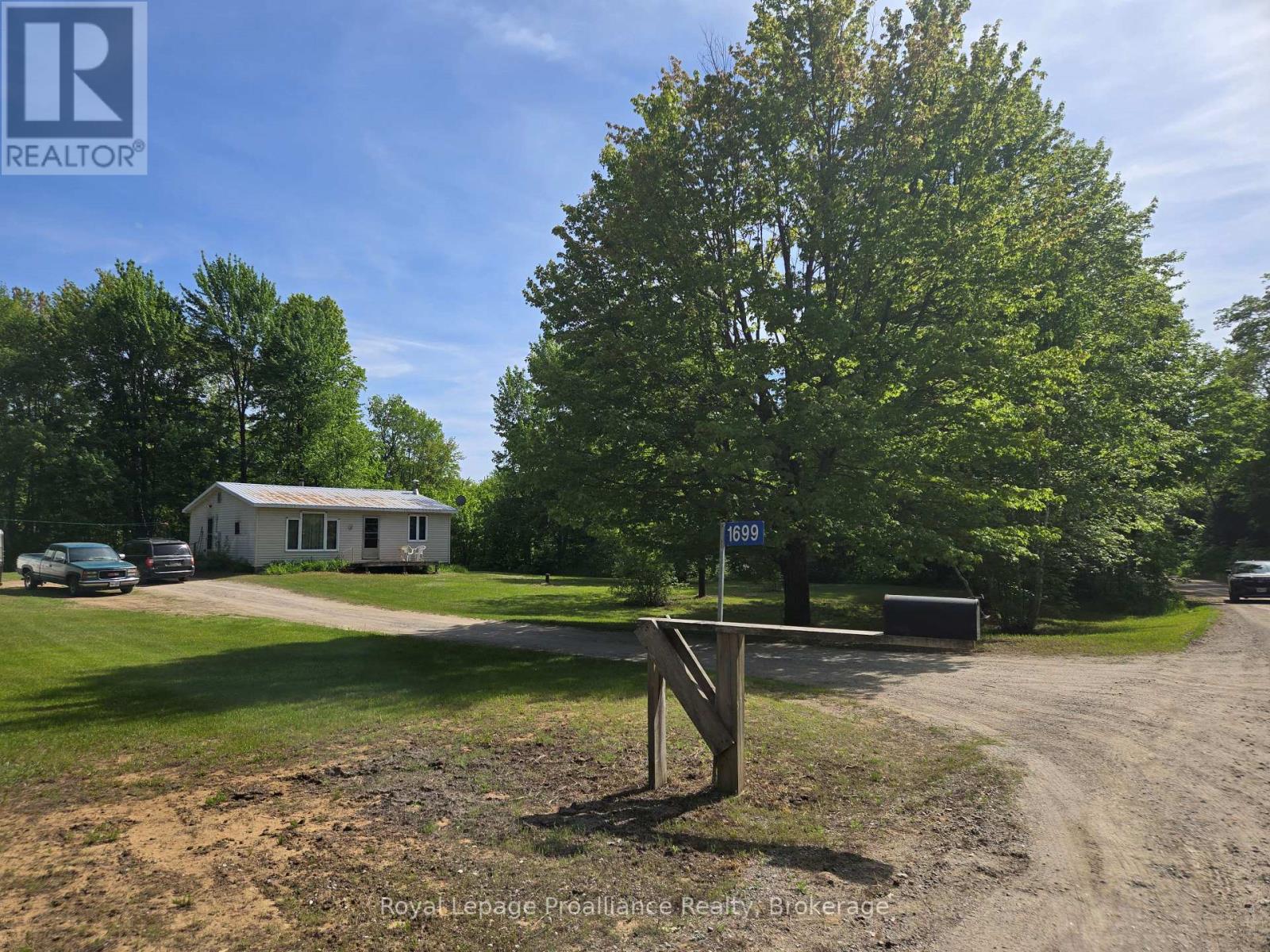 1699 BORDENWOOD ROAD - 34