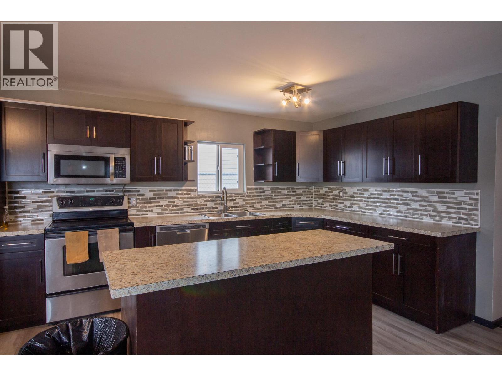 1604 108 Avenue - Image 2