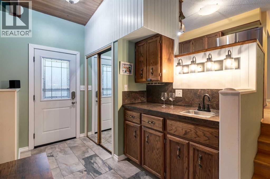 220 Oakridge Place SW — photo 16