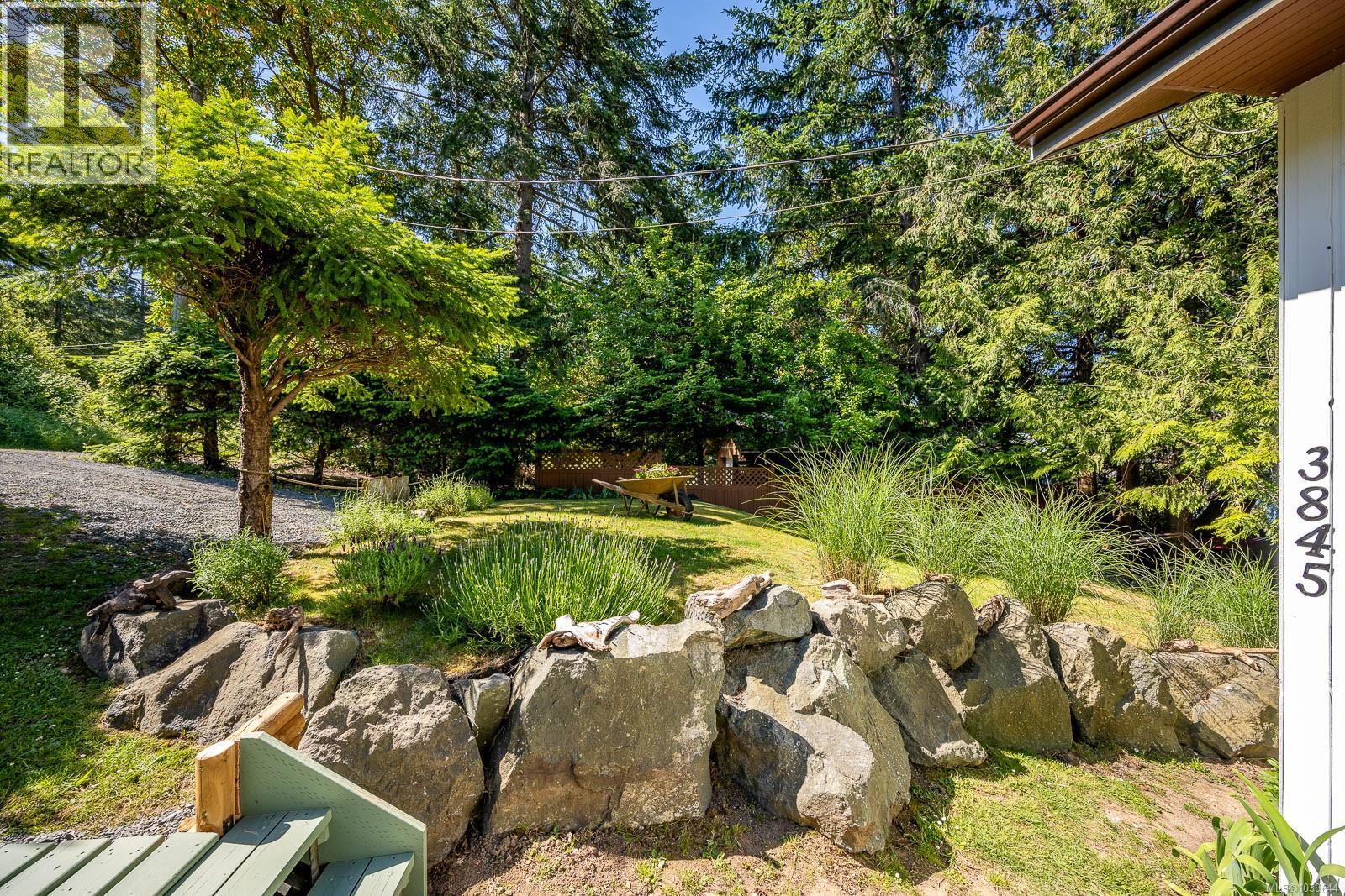3845 Shingle Spit Rd - 32