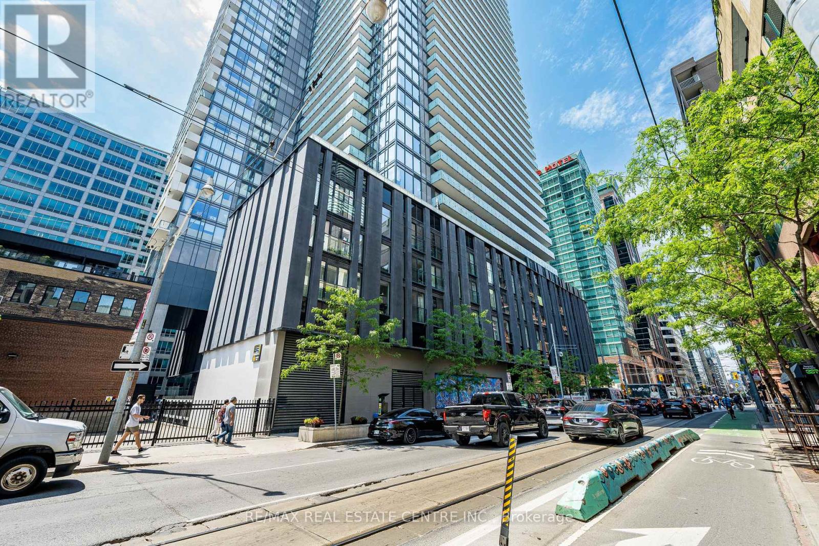 #312 25 RICHMOND STREET E - 1
