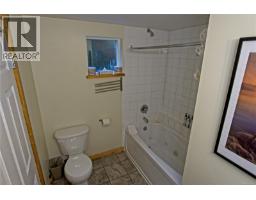5 1028 Tyee Terr, Ucluelet, BC V0R3A0 Photo 9