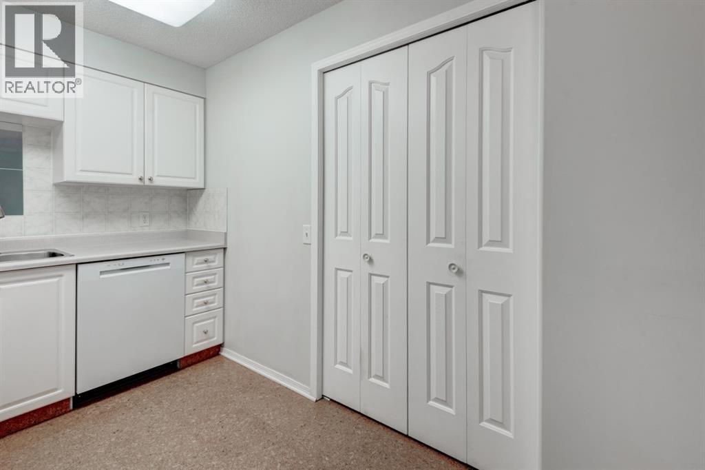 3215, 3000 Millrise Point SW — photo 15