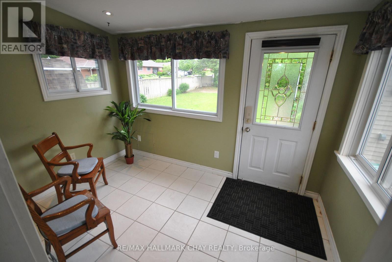 227 DUCKWORTH STREET - 17