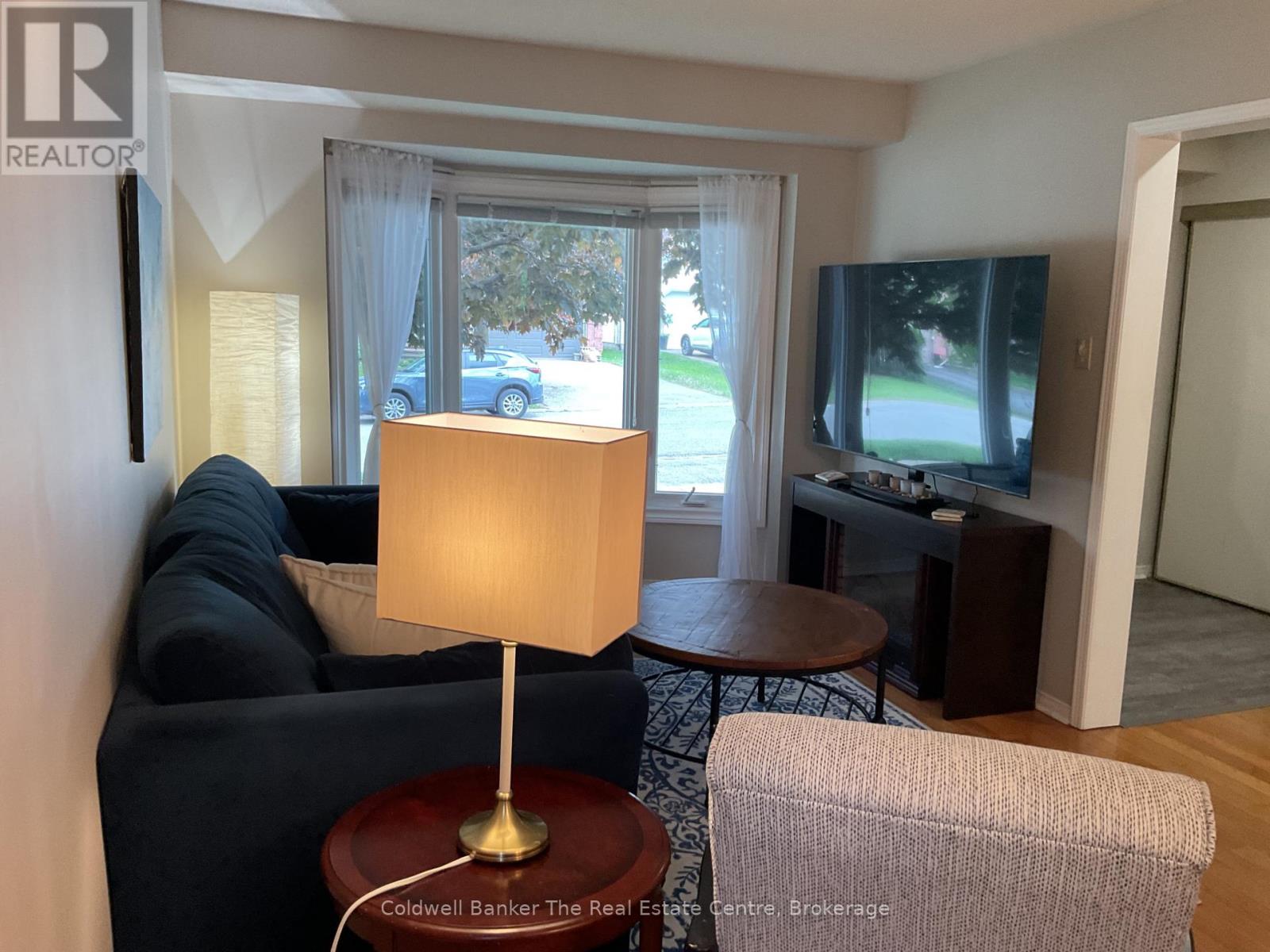 7 BRANDON CRESCENT - 16