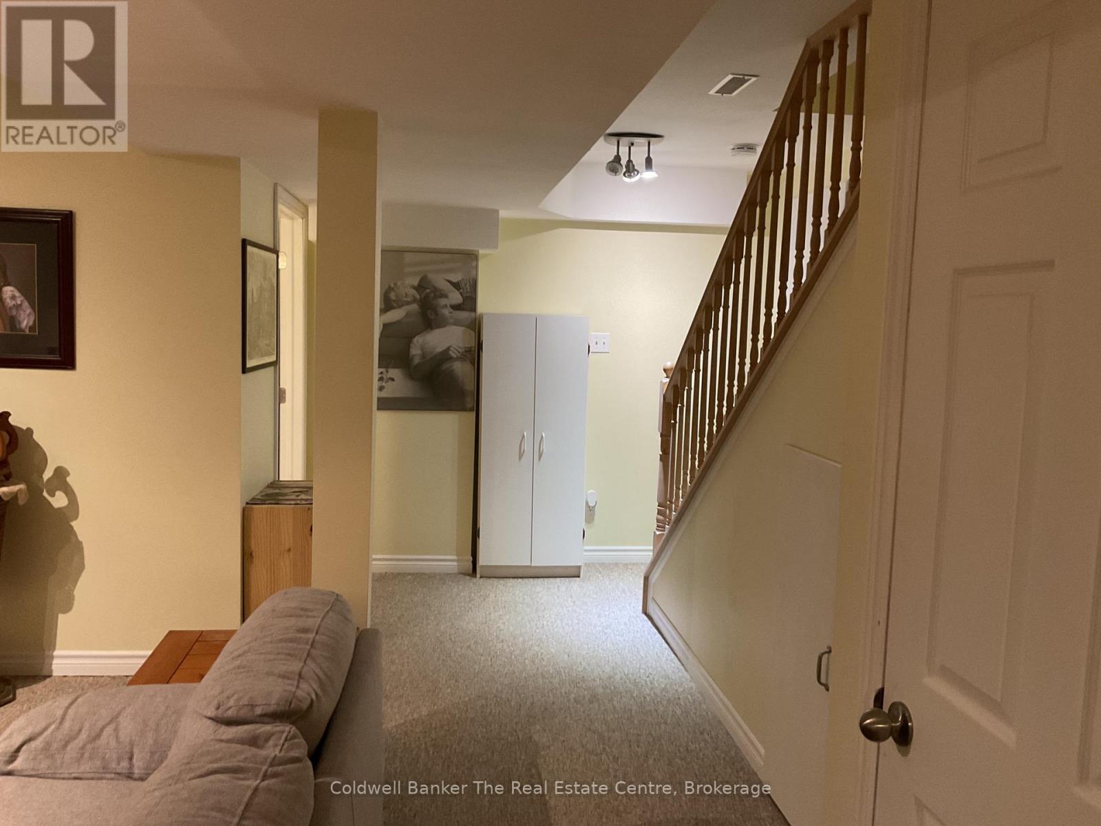 7 BRANDON CRESCENT - 23