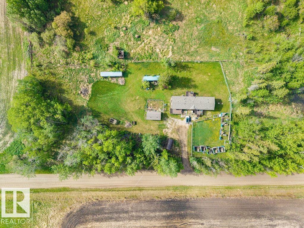 2017 TWP RD 554 — photo 36