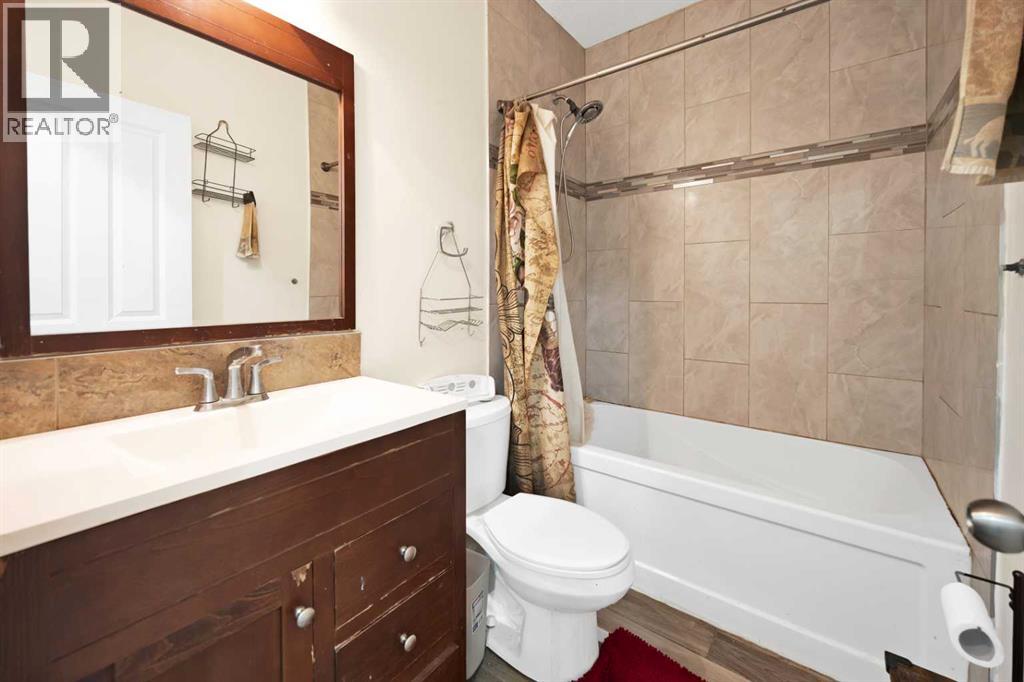 44 Skyview Shores Link NE - 32