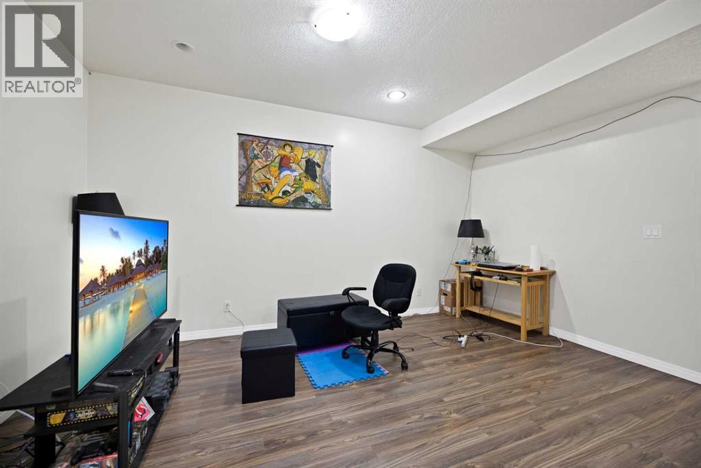 44 Skyview Shores Link NE - 34