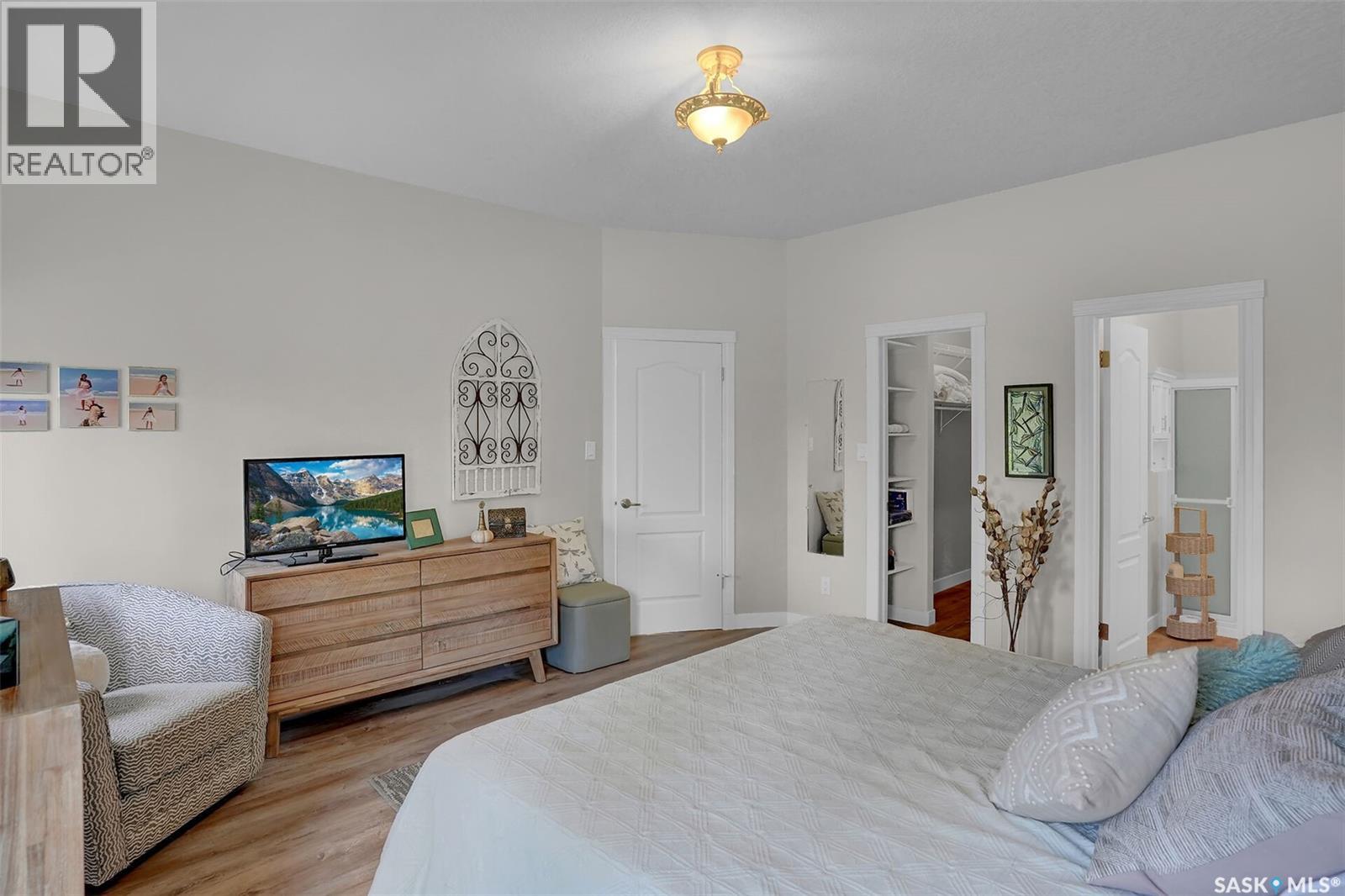 #3320 Buckingham DRIVE E - 19