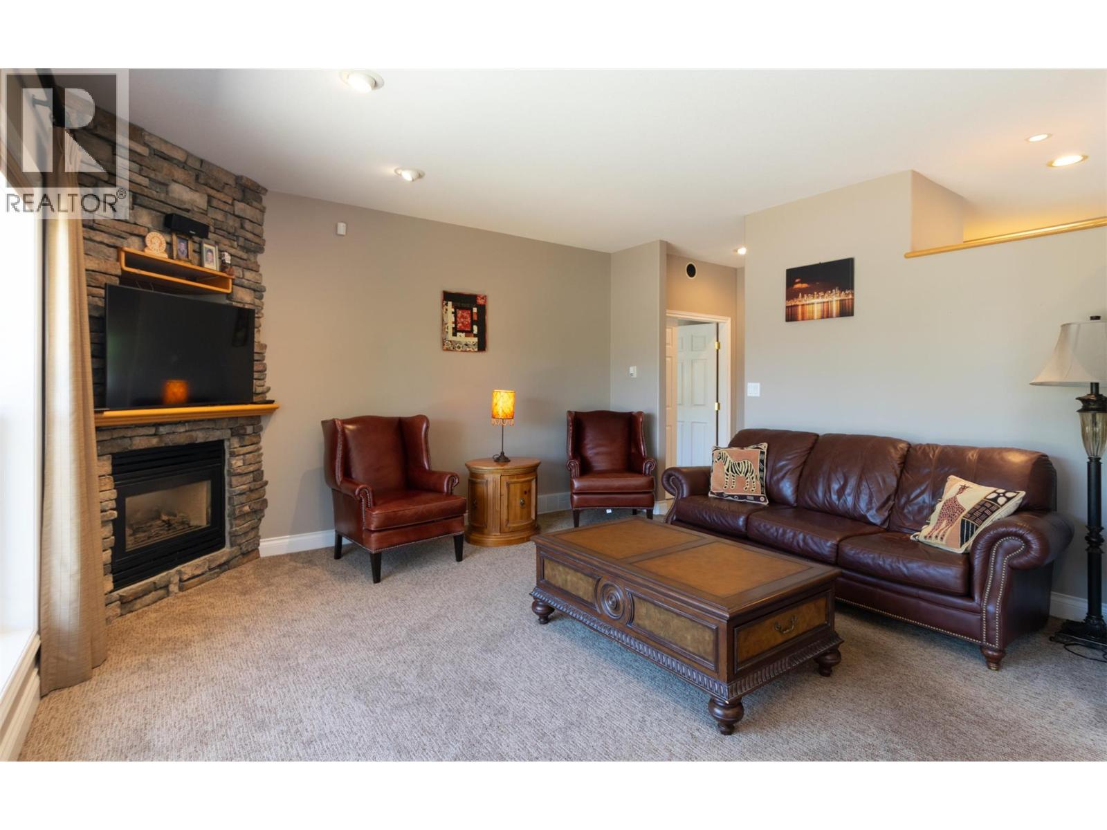 2459 Marine Place - 9