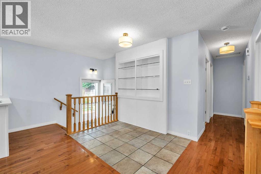 7127 18 Street SE — photo 11