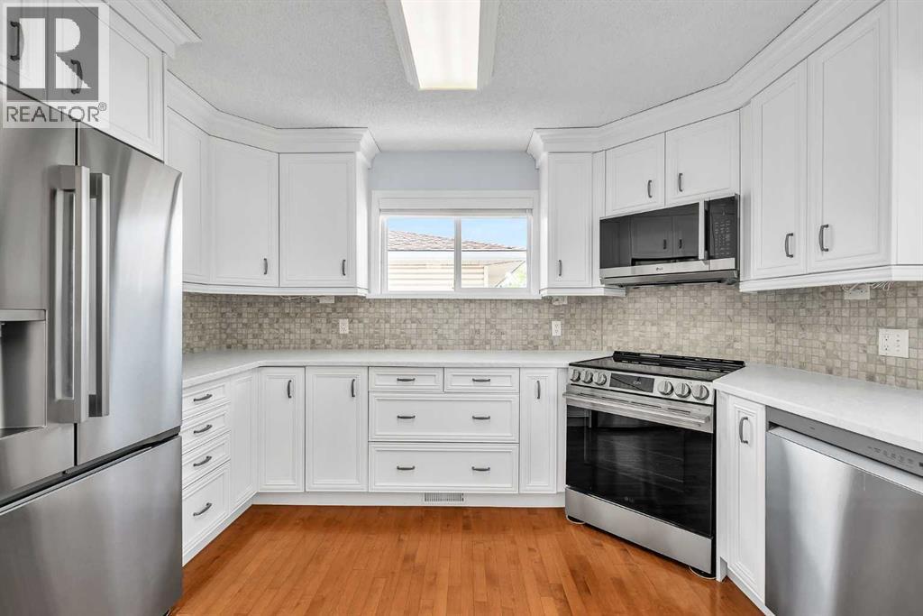 7127 18 Street SE — photo 15