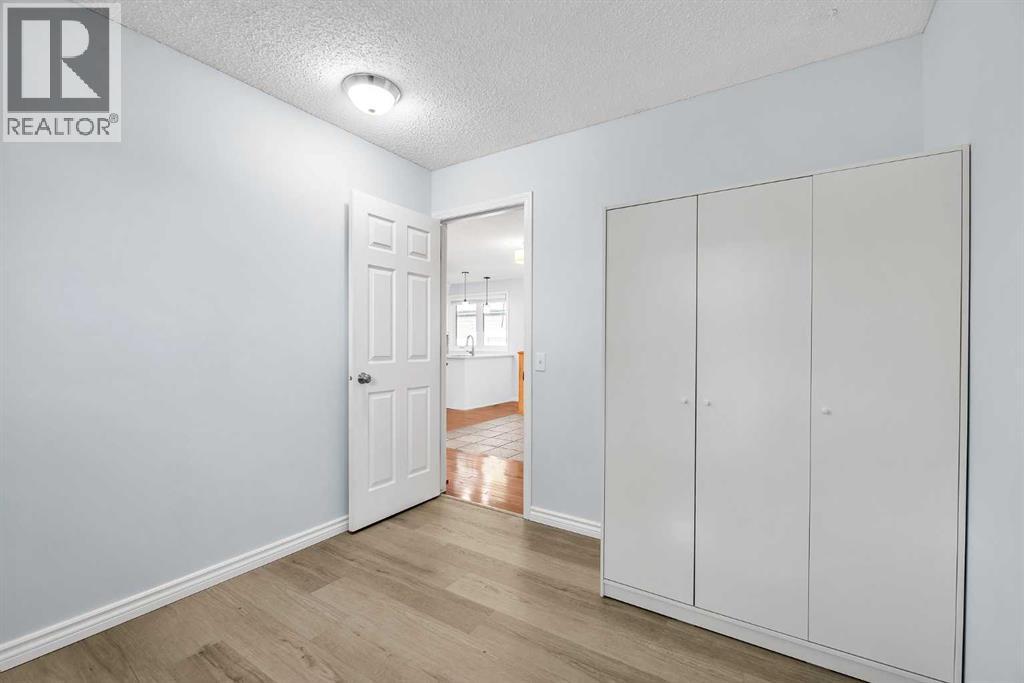 7127 18 Street SE — photo 26