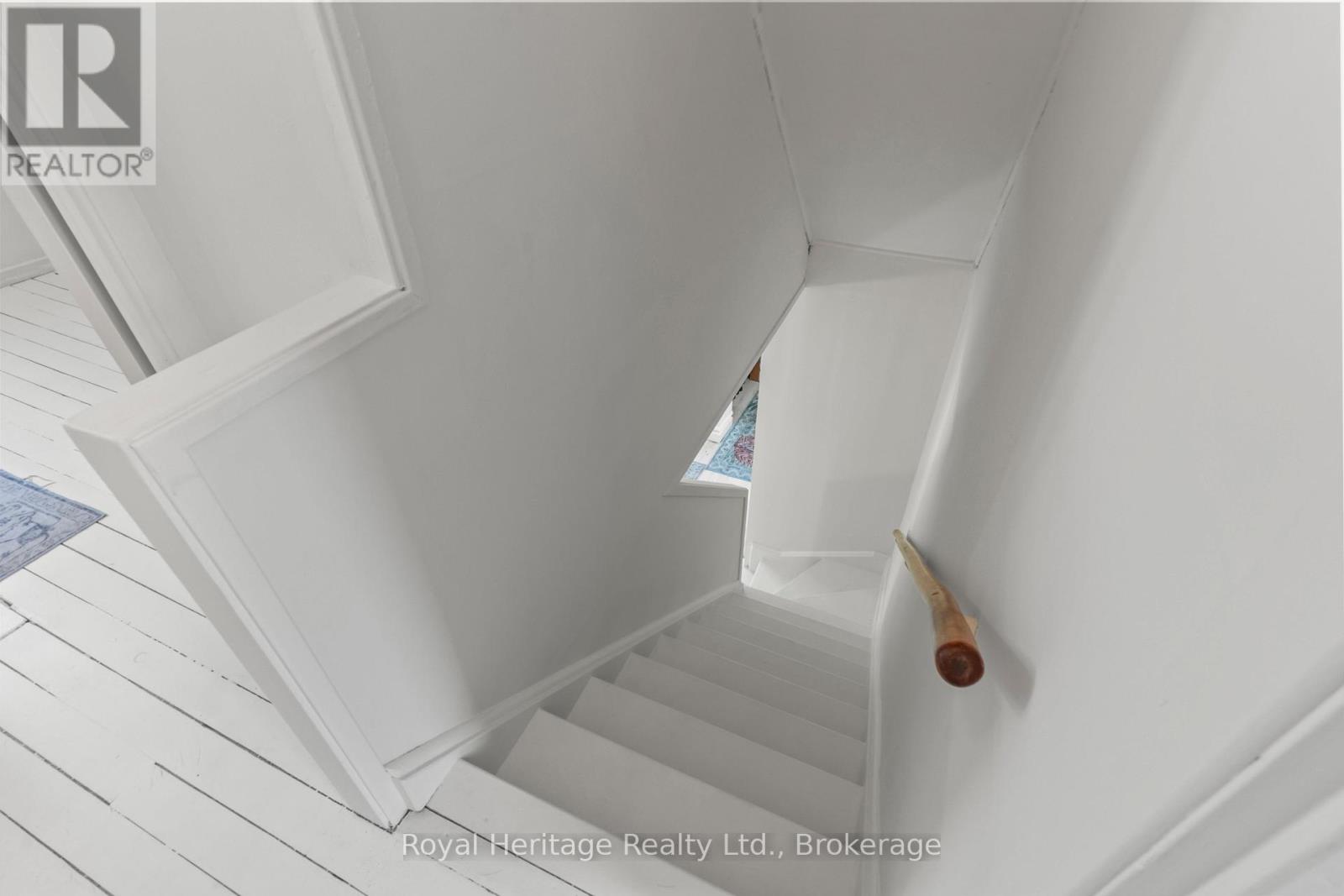 31 CAROLINE STREET - 26
