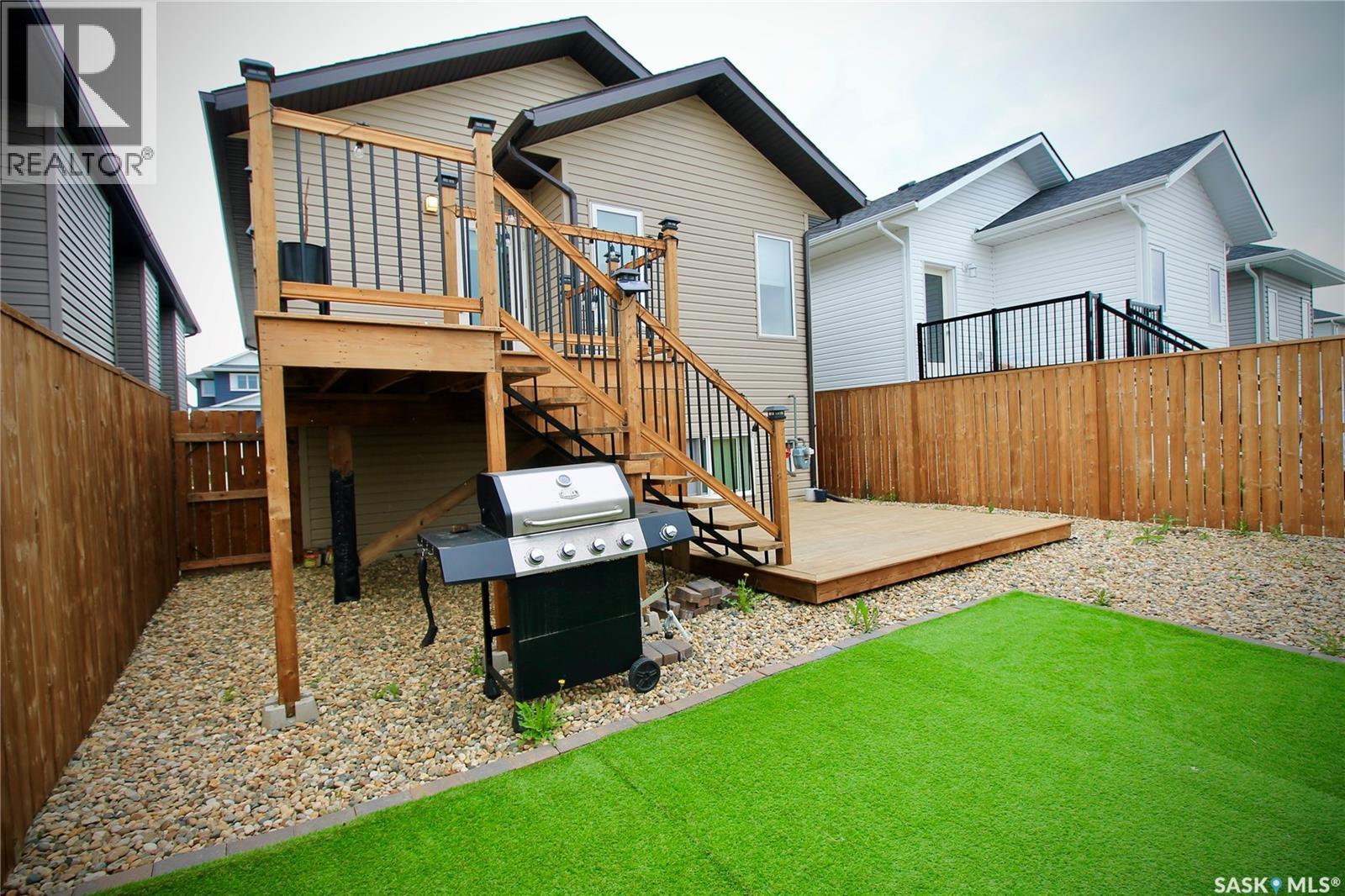 215 Thakur STREET - 39