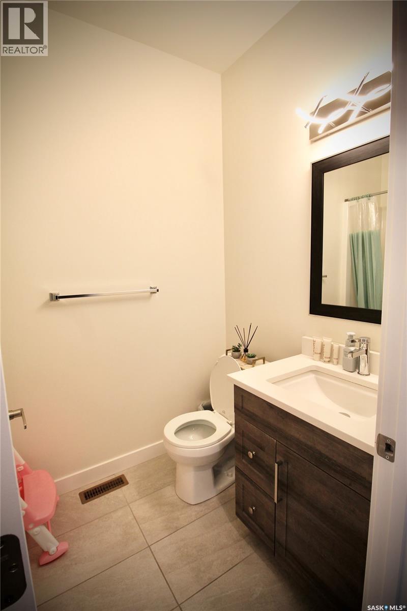 215 Thakur STREET - 26