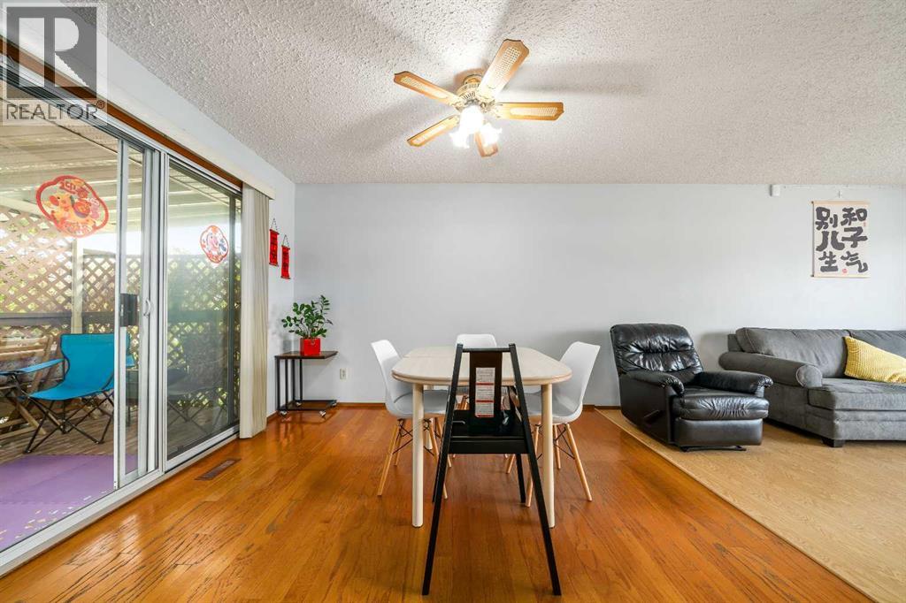 14 Rossdale Avenue SE — photo 11