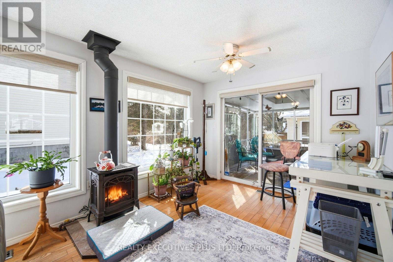 5 TECUMSETH PINES DRIVE - 21