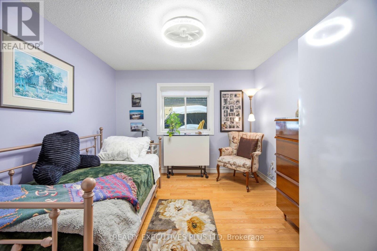 5 TECUMSETH PINES DRIVE - 26