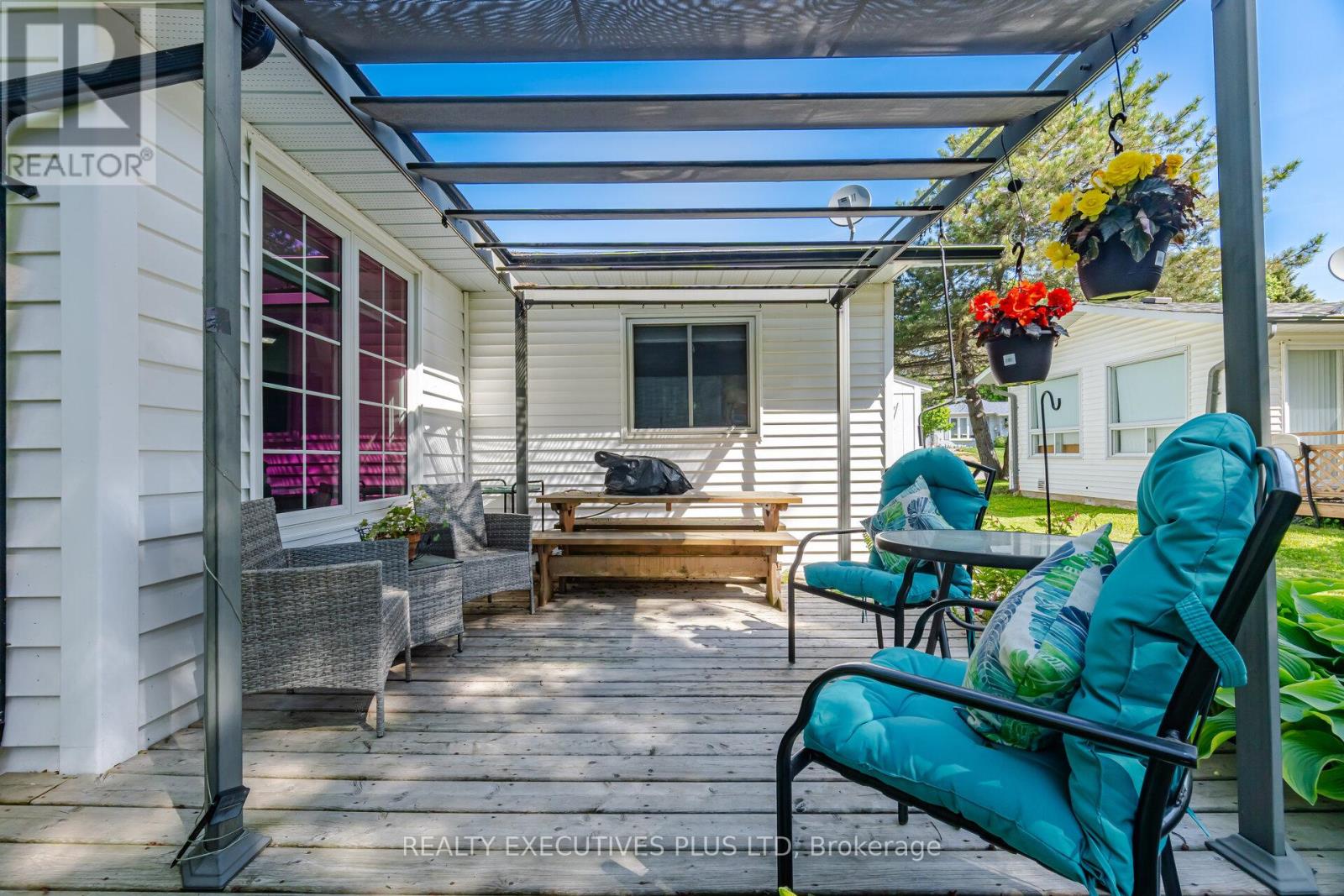 5 TECUMSETH PINES DRIVE - 40